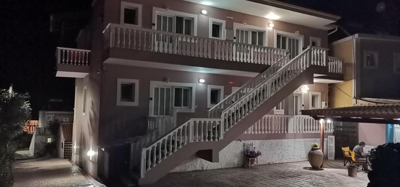 Sole E Mare Family Apartments Tsiliví Eksteriør bilde